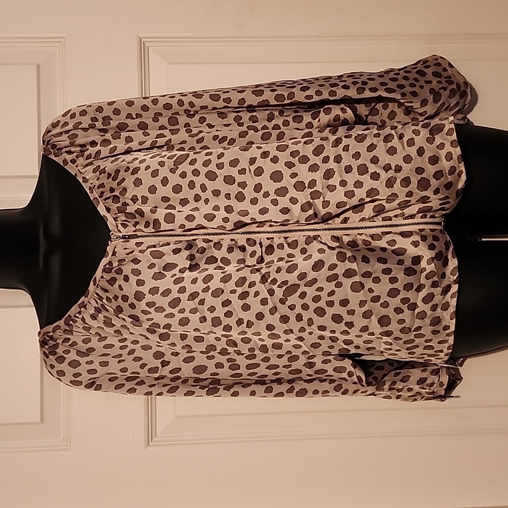 Cecico Golden Tan with Brown Spots Billowing Batwing Zippered Blouse